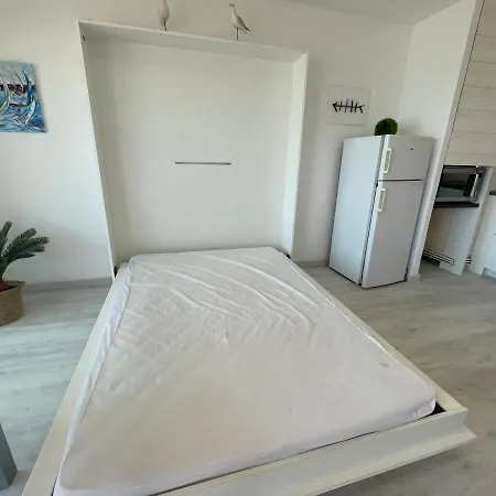 Face A L'ocean * La Baule