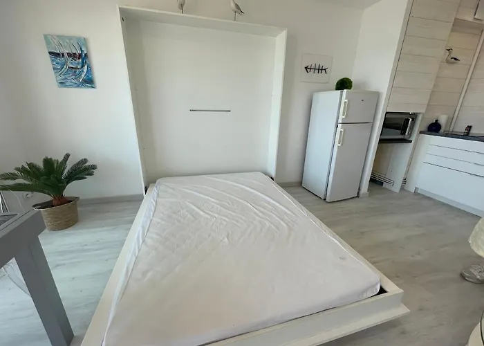 Face A L'ocean * La Baule